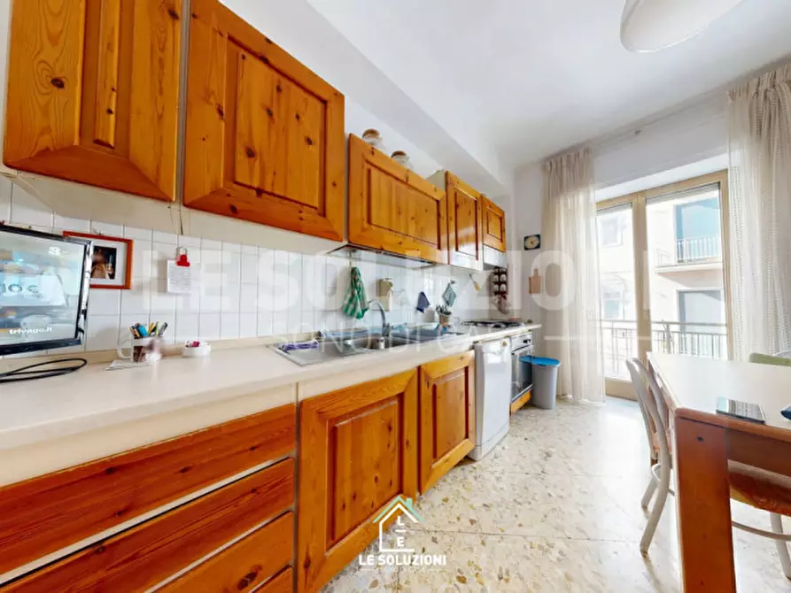Immagine 12 di Casa indipendente in vendita  in Via Romanazzi Carducci 6 a Putignano