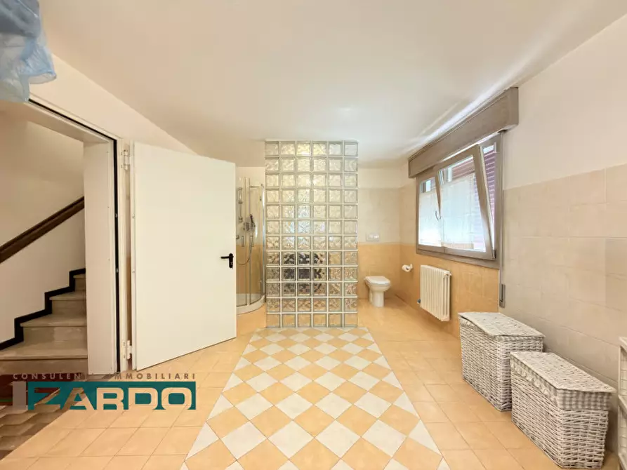 Immagine 14 di Casa indipendente in vendita  a Castello Di Godego