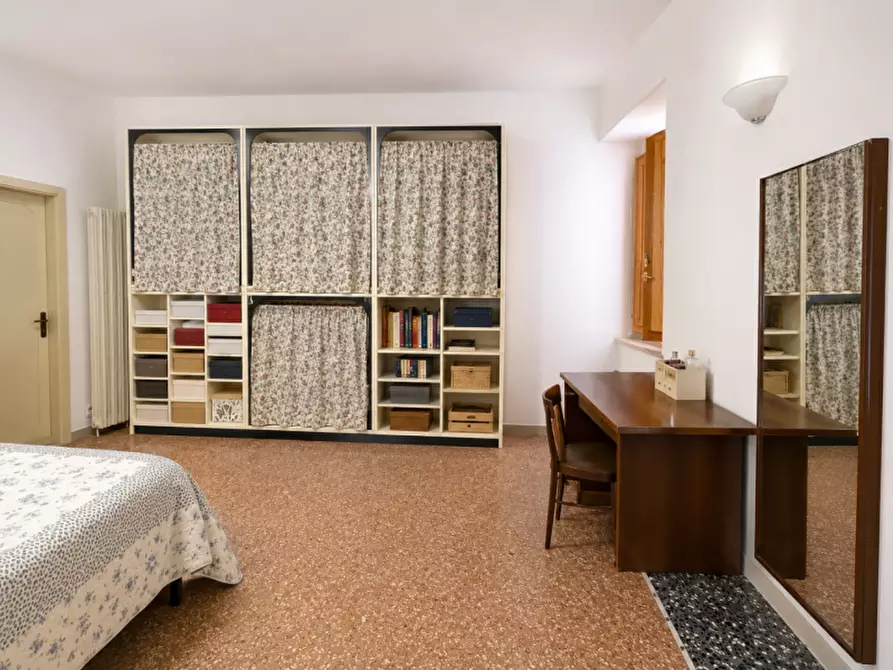 Immagine 5 di Appartamento in vendita  a Senigallia
