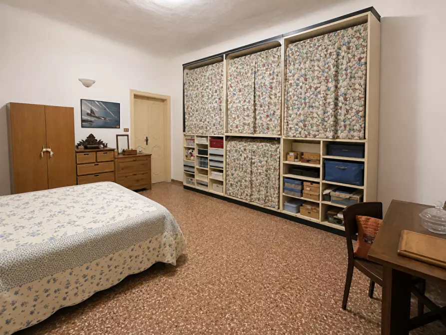 Immagine 11 di Appartamento in vendita  a Senigallia