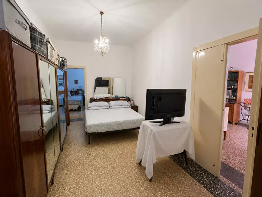 Immagine 14 di Appartamento in vendita  a Senigallia
