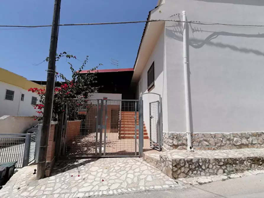 Immagine 1 di Casa indipendente in vendita  in Via dei Giacinti, 74024 a Manduria