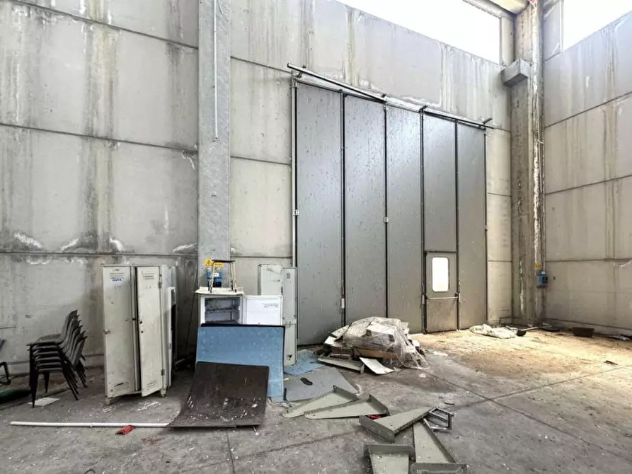 Immagine 10 di Capannone industriale in vendita  in SP128, 74020 Torricella TA, Italia a Torricella