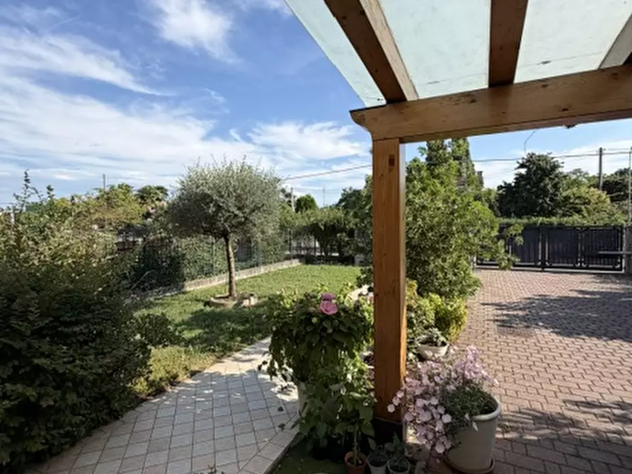 Immagine 32 di Villetta a schiera in vendita  a Villa Del Conte