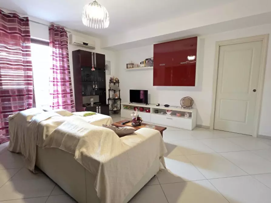 Immagine 3 di Appartamento in vendita  in Via Giuseppe Piaggia a Milazzo