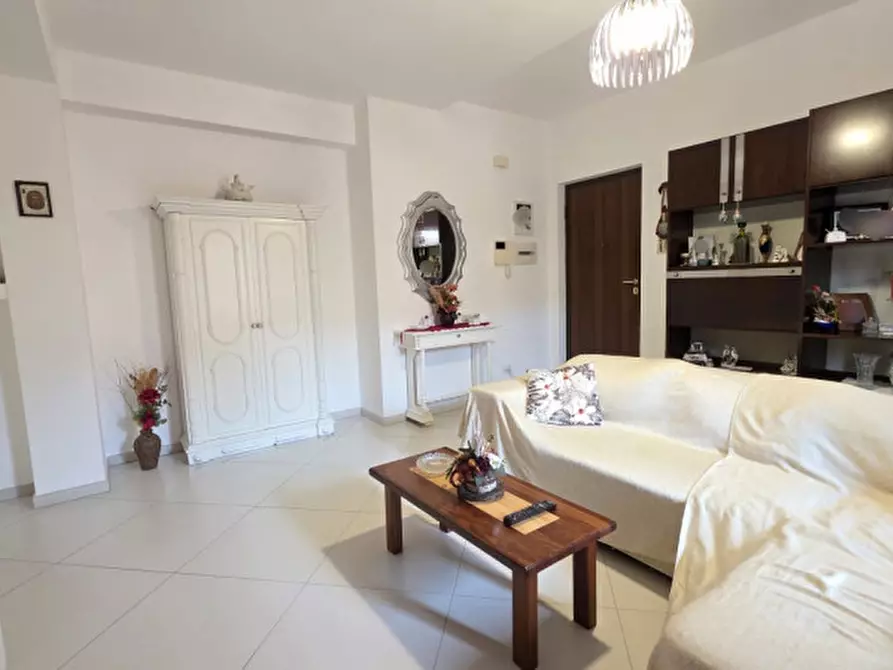 Immagine 4 di Appartamento in vendita  in Via Giuseppe Piaggia a Milazzo