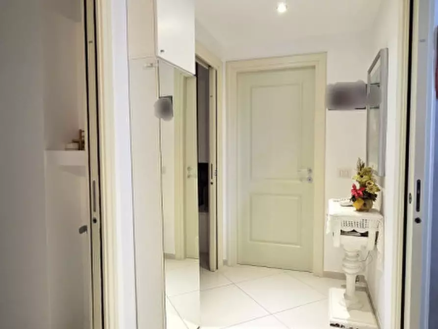 Immagine 9 di Appartamento in vendita  in Via Giuseppe Piaggia a Milazzo