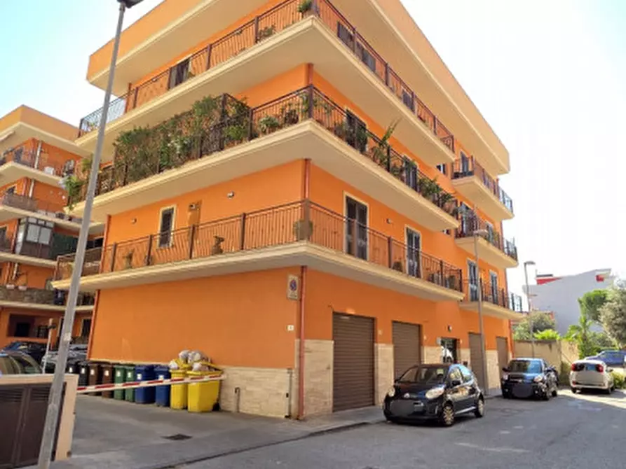 Immagine 22 di Appartamento in vendita  in Via Giuseppe Piaggia a Milazzo