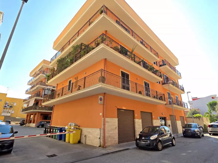 Immagine 24 di Appartamento in vendita  in Via Giuseppe Piaggia a Milazzo