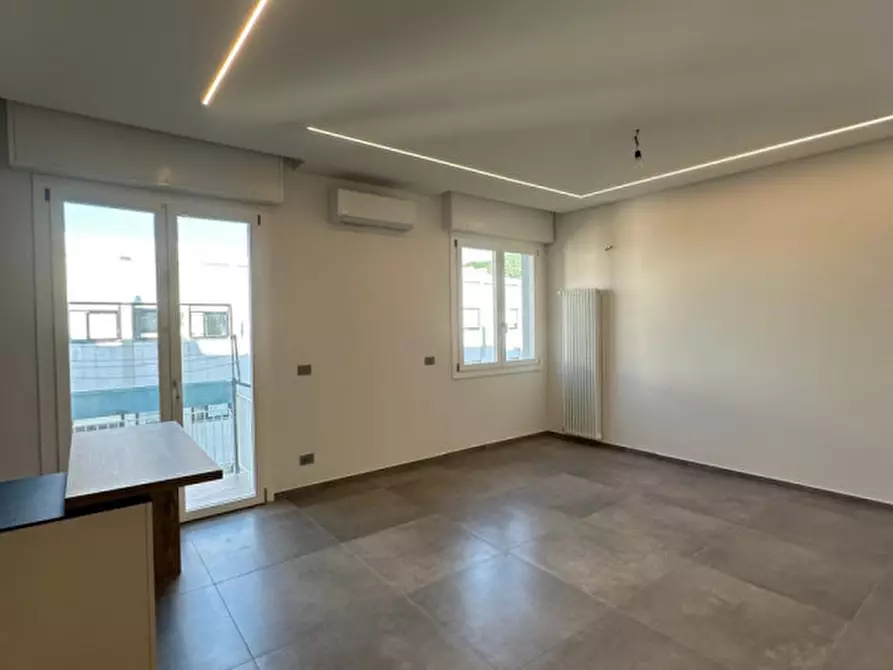 Immagine 1 di Appartamento in vendita  in via Tasso a Savona