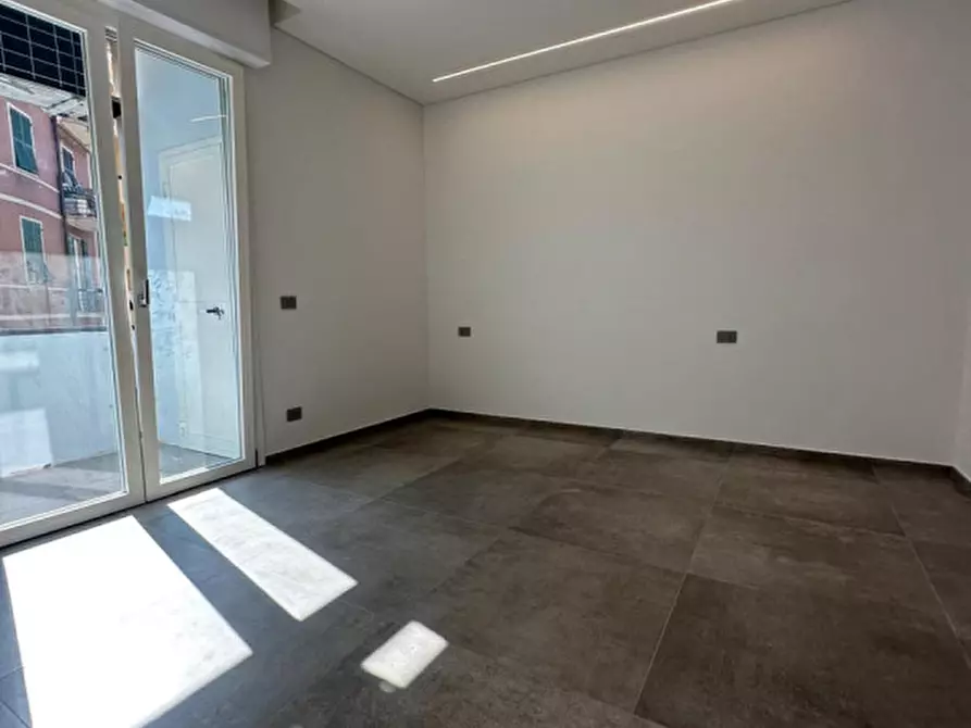 Immagine 8 di Appartamento in vendita  in via Tasso a Savona