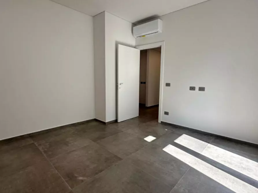 Immagine 12 di Appartamento in vendita  in via Tasso a Savona