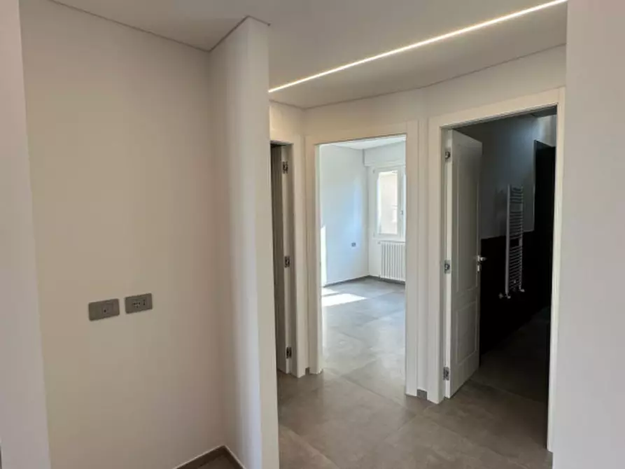 Immagine 17 di Appartamento in vendita  in via Tasso a Savona