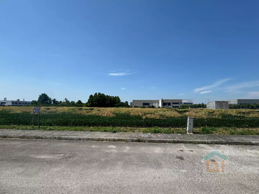 Immagine 21 di Terreno in vendita  in Via Remis a San Vito Al Torre