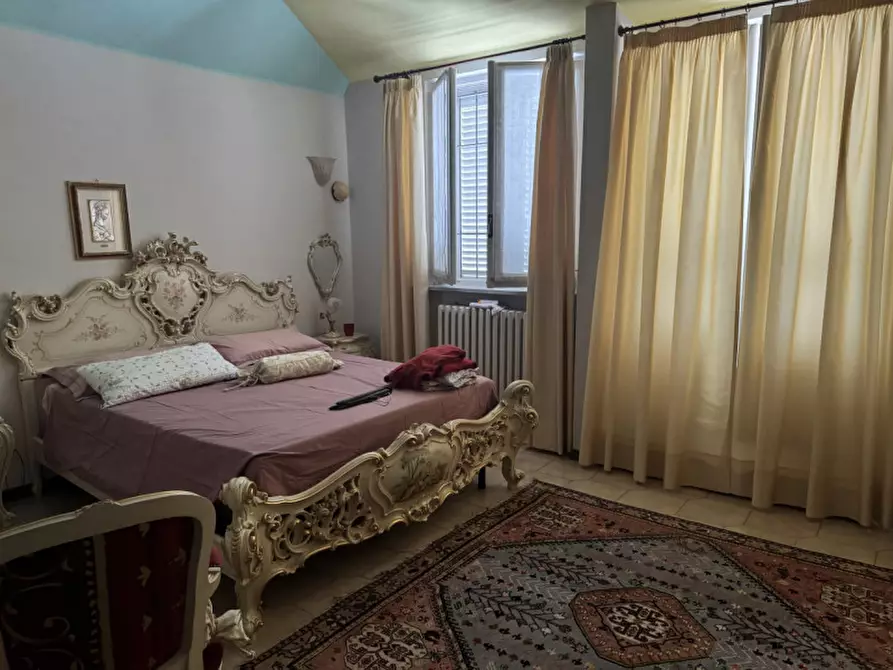 Immagine 27 di Villa in vendita  in Strada Castelgherlone 30 a Alba