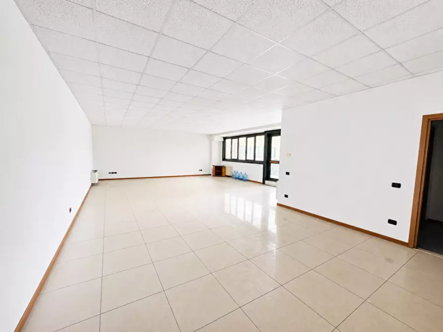 Immagine 18 di Ufficio in vendita  in via Giordano Bruno a Cesena