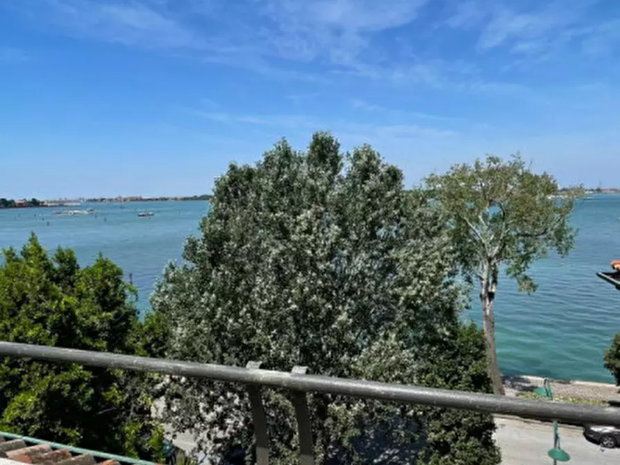 Immagine 13 di Attico in vendita  in Riviera Santa Maria Elisabetta a Venezia
