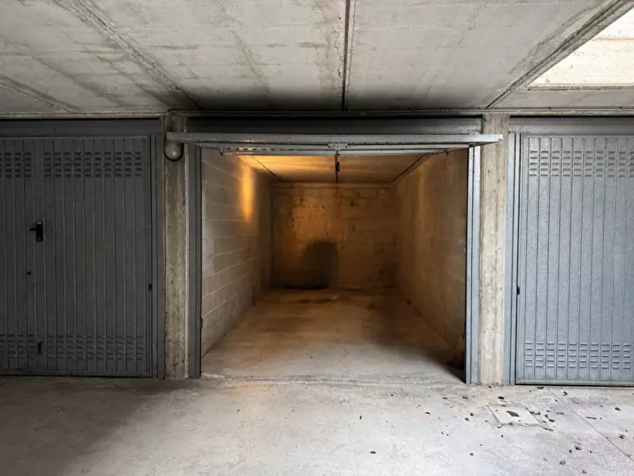 Immagine 1 di Garage in vendita  in Piazza Mazzini a Monselice
