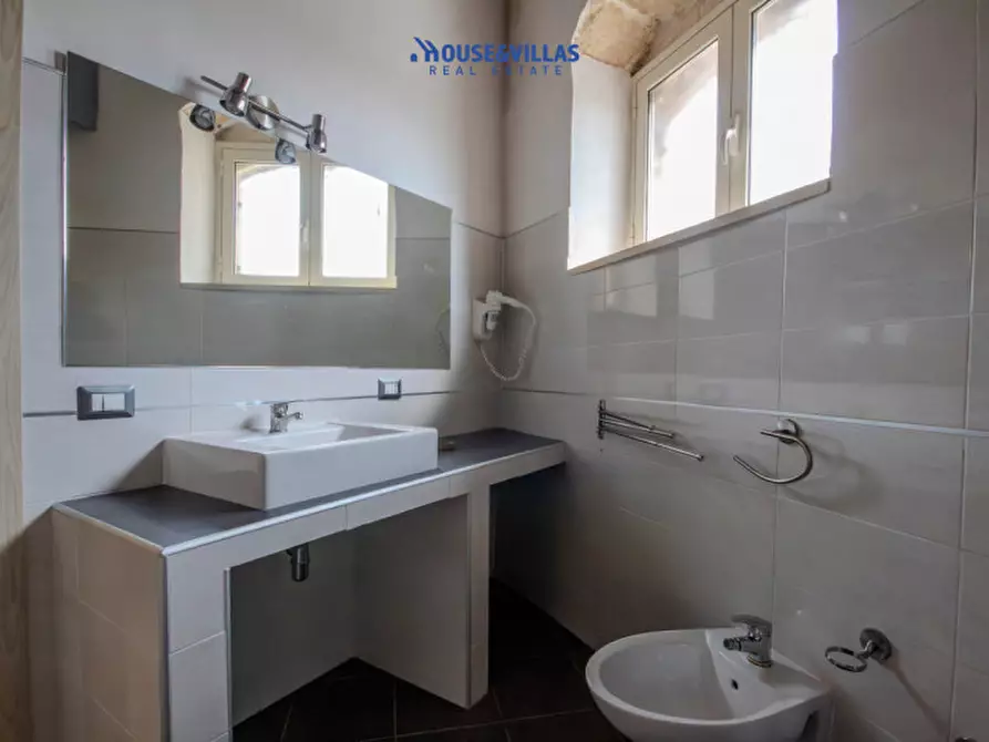 Immagine 16 di Loft/Open space in vendita  in vico filippo tortora 12 a Noto