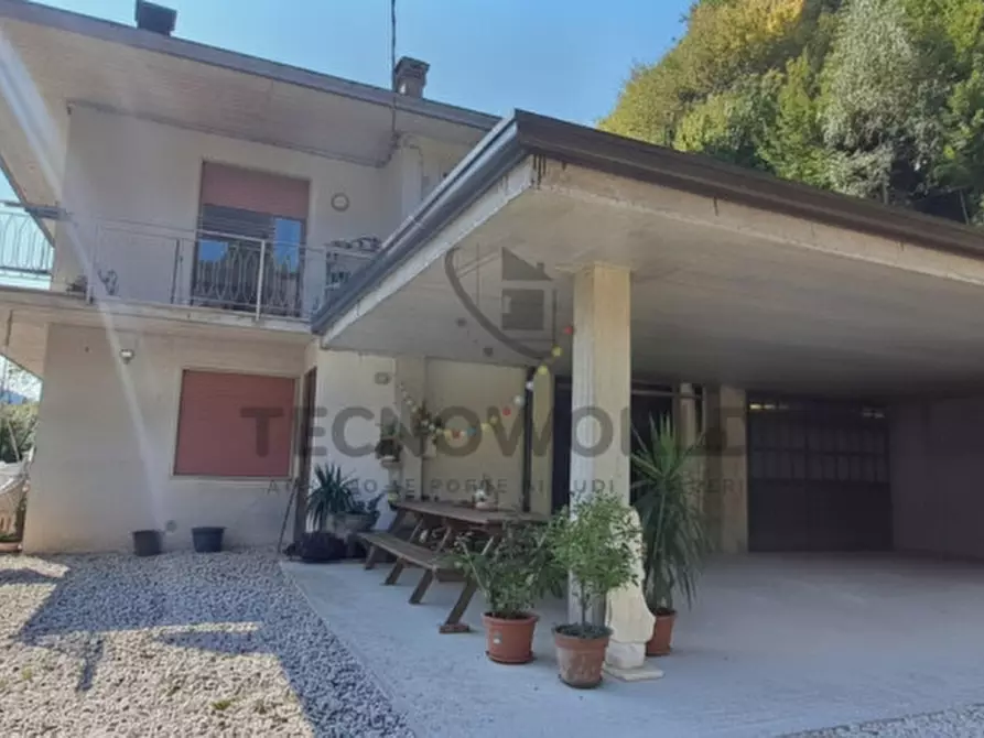 Immagine 2 di Casa bifamiliare in vendita  in contrada Laita a Valli Del Pasubio