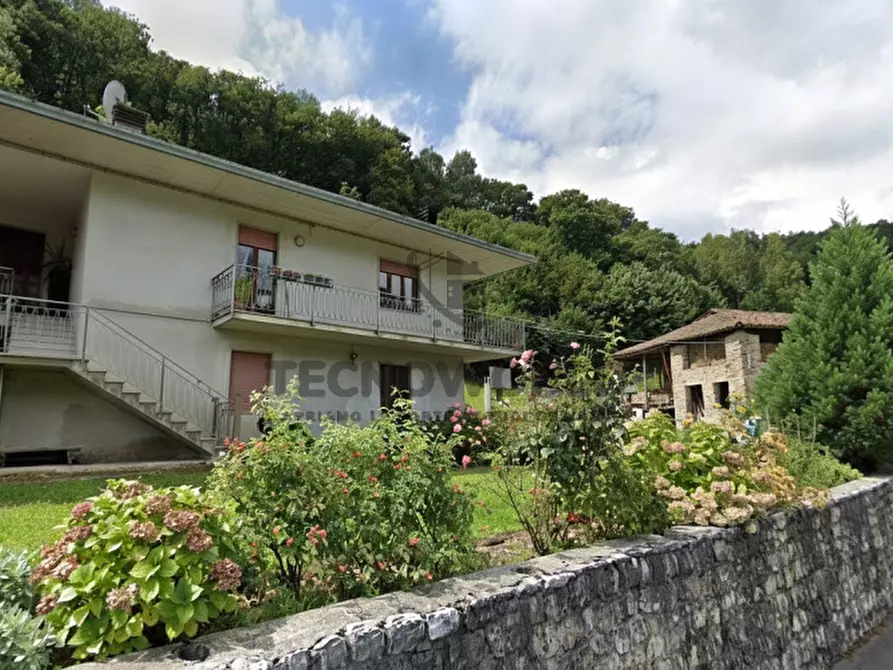 Immagine 29 di Casa bifamiliare in vendita  in contrada Laita a Valli Del Pasubio
