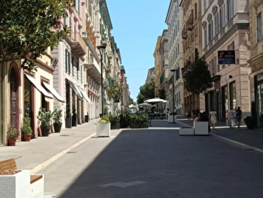 Immagine 1 di Attività commerciale in vendita  in CORSO GARIBALDI a Ancona