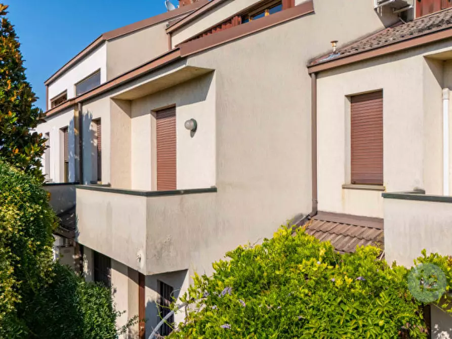 Immagine 39 di Villetta a schiera in vendita  in VIA BARTOLOMEO AVANZINI n. 16/18 a Carpi