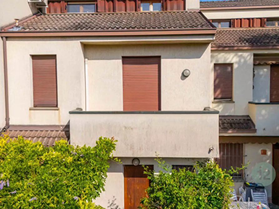 Immagine 40 di Villetta a schiera in vendita  in VIA BARTOLOMEO AVANZINI n. 16/18 a Carpi