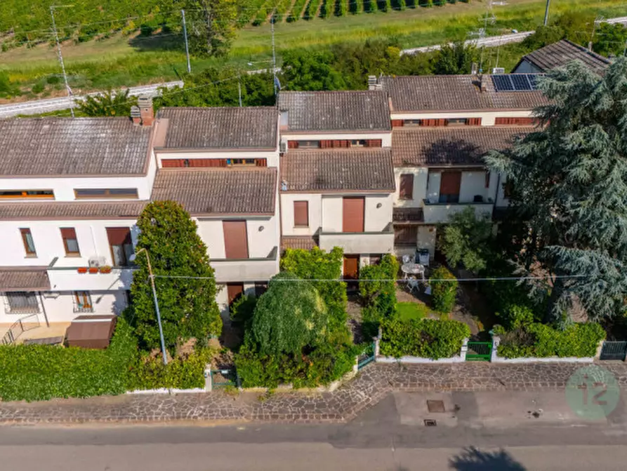 Immagine 45 di Villetta a schiera in vendita  in VIA BARTOLOMEO AVANZINI n. 16/18 a Carpi