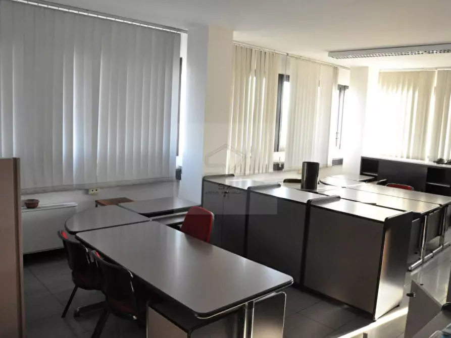 Immagine 7 di Ufficio in vendita  in Corso Stati Uniti a Padova