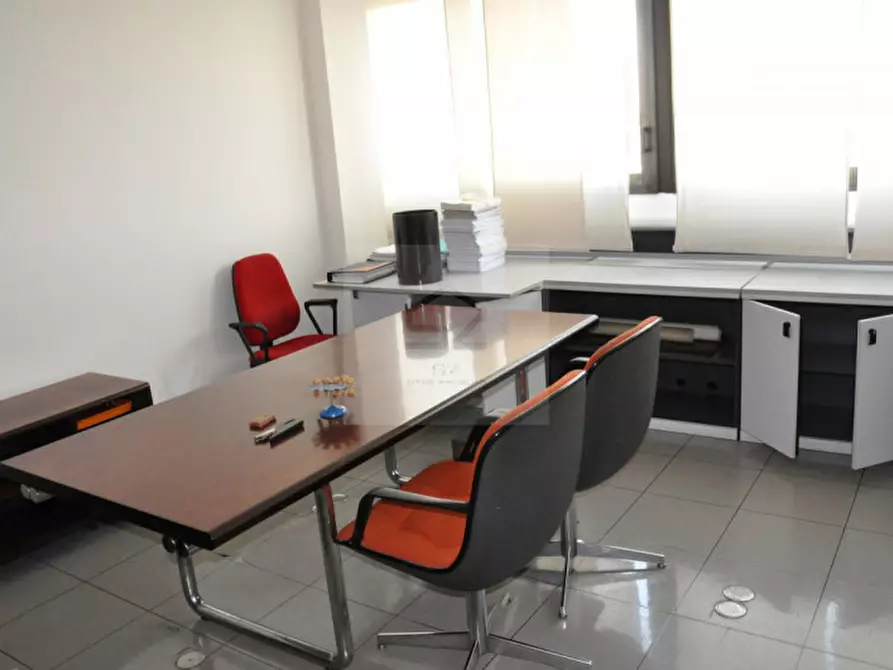 Immagine 10 di Ufficio in vendita  in Corso Stati Uniti a Padova