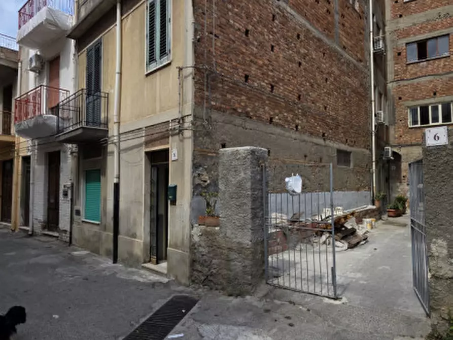 Immagine 31 di Casa indipendente in vendita  in VIA MAMERTINI, 12 a Barcellona Pozzo Di Gotto