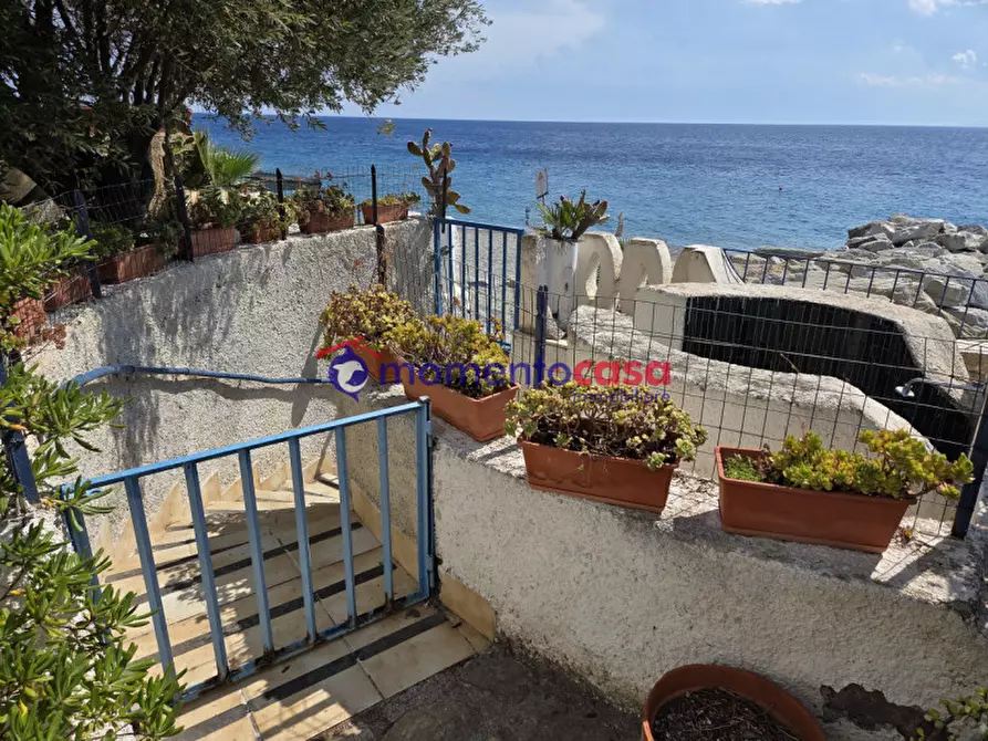 Immagine 10 di Villa in vendita  in Strada Statale Jonica, 585 a Reggio Di Calabria