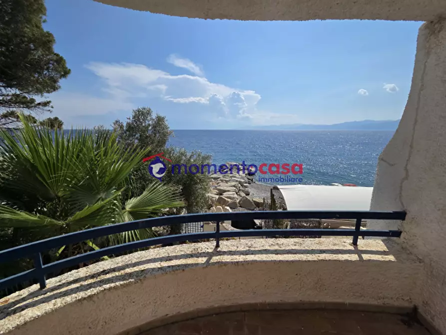 Immagine 26 di Villa in vendita  in Strada Statale Jonica, 585 a Reggio Di Calabria