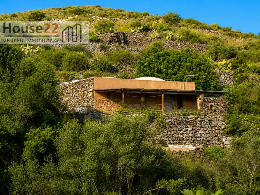 Immagine 2 di Rustico / casale in vendita  a Pantelleria