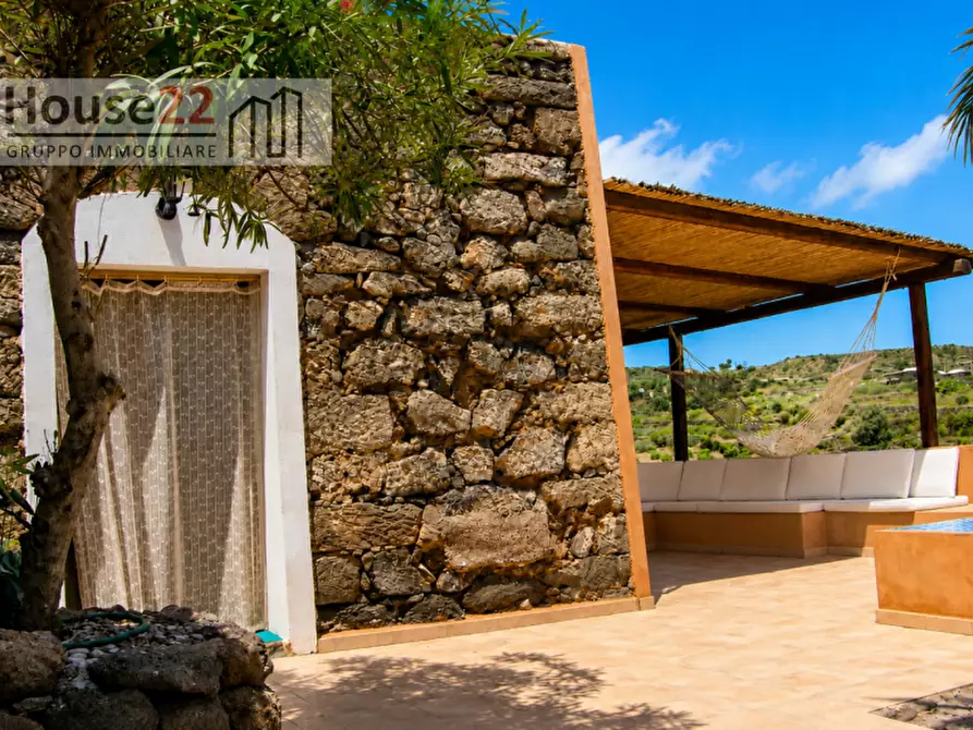 Immagine 4 di Rustico / casale in vendita  a Pantelleria