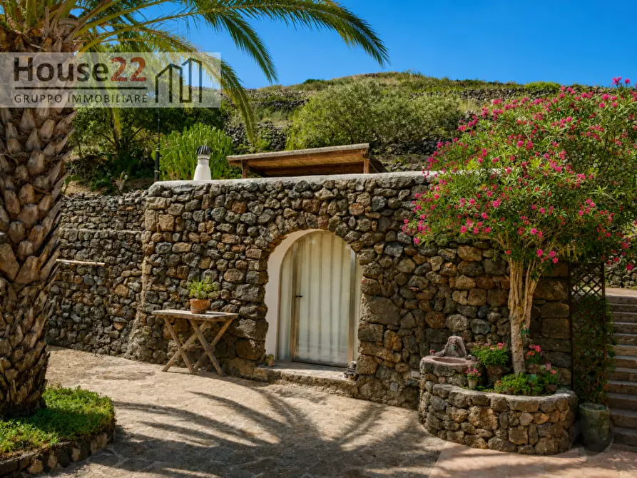 Immagine 7 di Rustico / casale in vendita  a Pantelleria