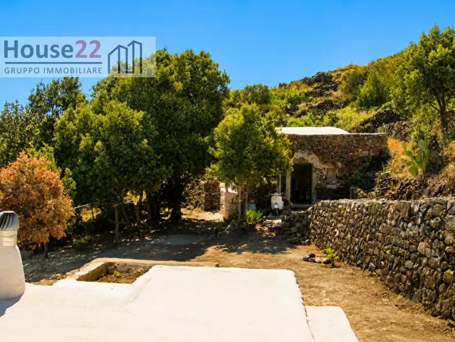 Immagine 11 di Rustico / casale in vendita  a Pantelleria