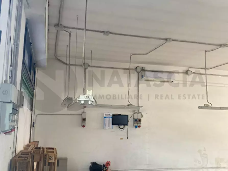 Immagine 4 di Laboratorio in affitto  in VIA DELLA COSTITUZIONE a Pelago