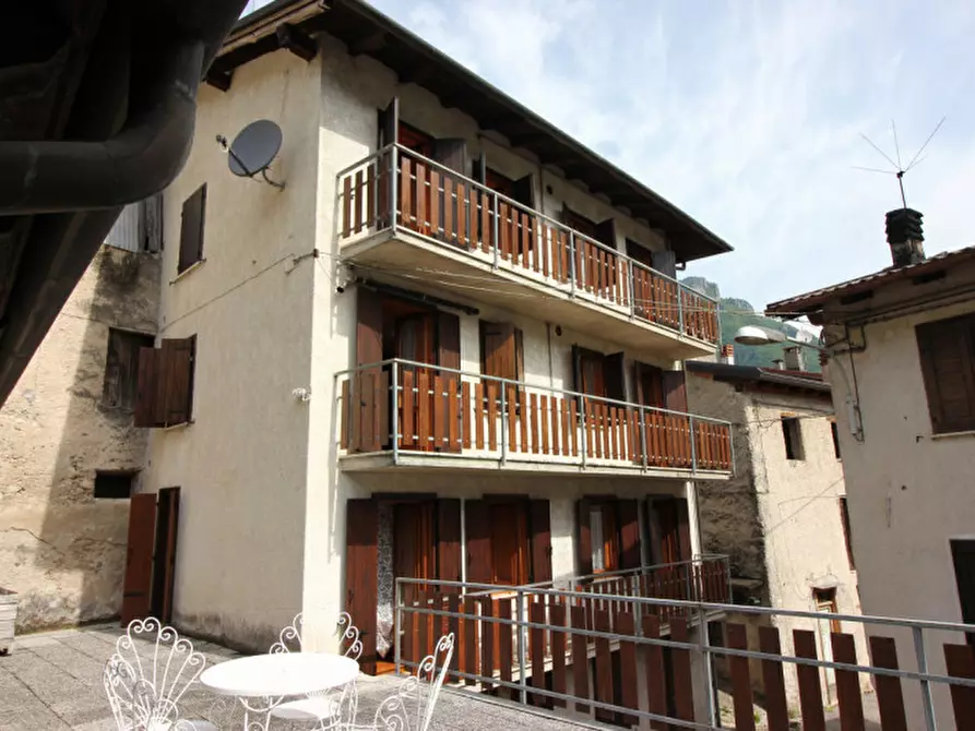 Immagine 9 di Rustico / casale in vendita  in via valpegara 73 a Valdastico