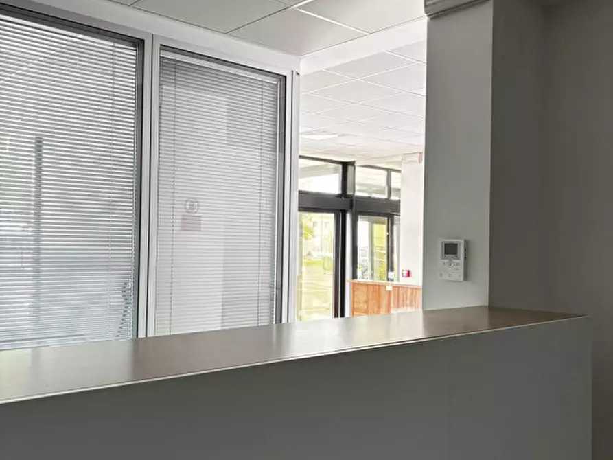 Immagine 13 di Ufficio in affitto  in Viale della navigazione interna a Padova