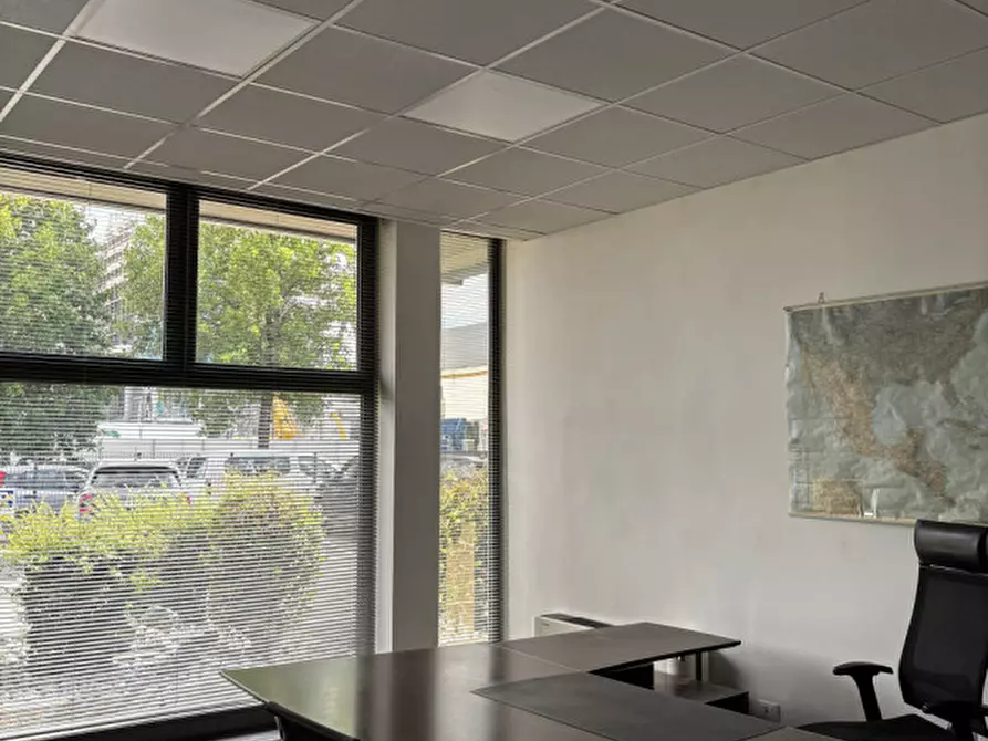 Immagine 21 di Ufficio in affitto  in Viale della navigazione interna a Padova