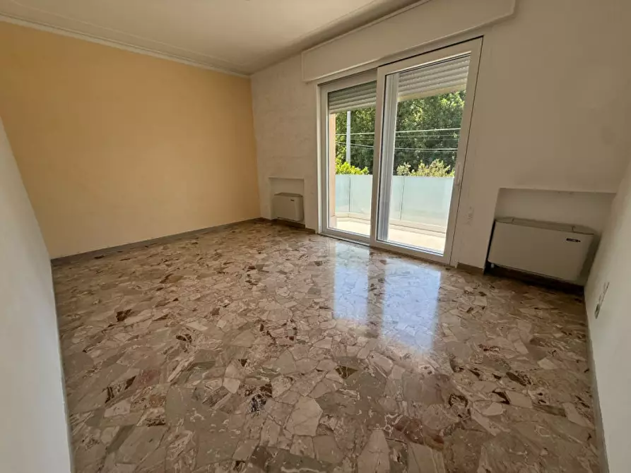 Immagine 4 di Appartamento in affitto  in STRADA DI POLEGGE 170 a Vicenza