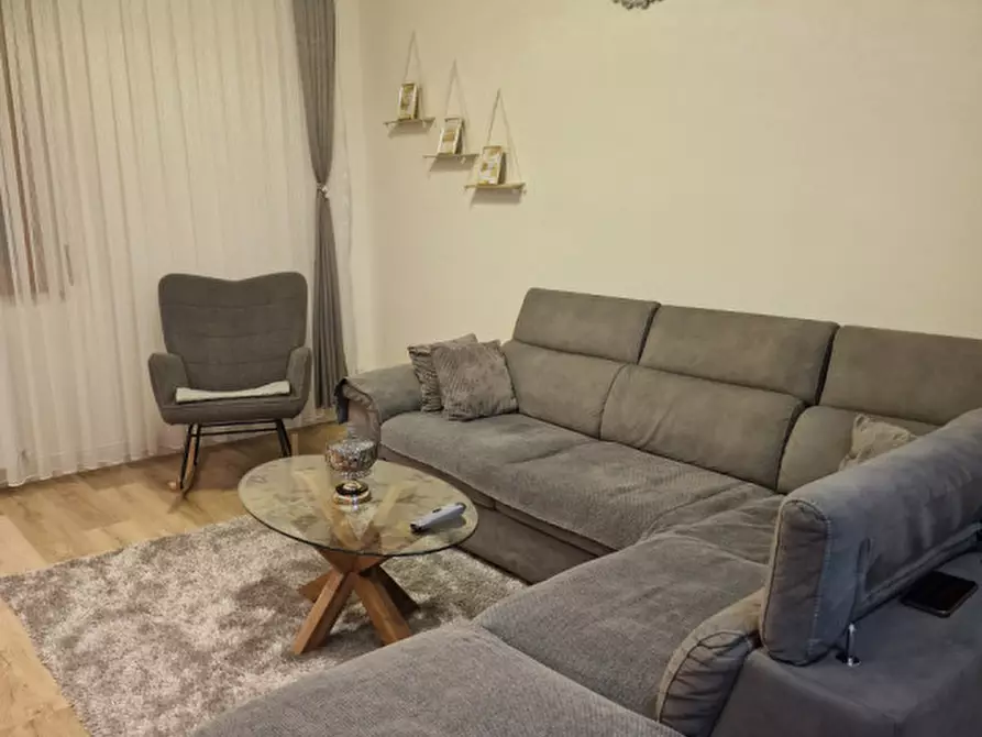 Immagine 3 di Appartamento in vendita  a Sinalunga