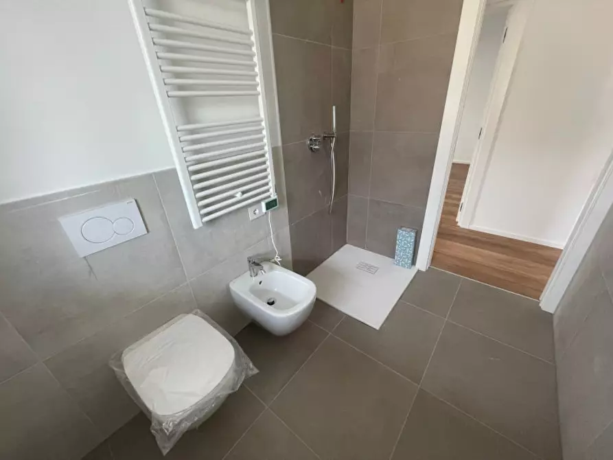 Immagine 14 di Appartamento in vendita  in via comino a Padova