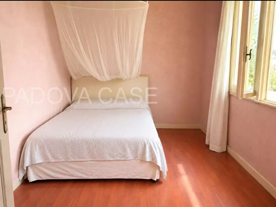 Immagine 10 di Casa indipendente in vendita  in via san massimo a Padova