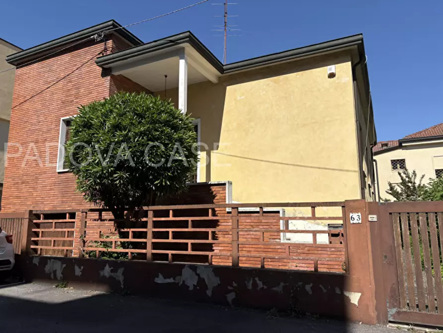 Immagine 13 di Casa indipendente in vendita  in via san massimo a Padova