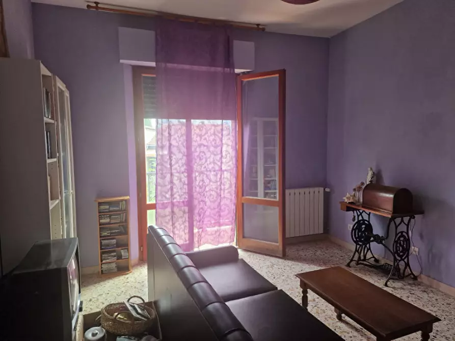 Immagine 2 di Appartamento in vendita  a Sinalunga