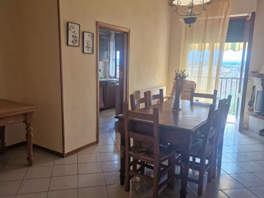 Immagine 8 di Appartamento in vendita  a Sinalunga