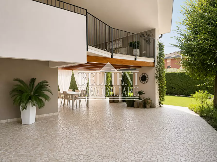 Immagine 8 di Villa in vendita  in via brenta a Monticello Conte Otto